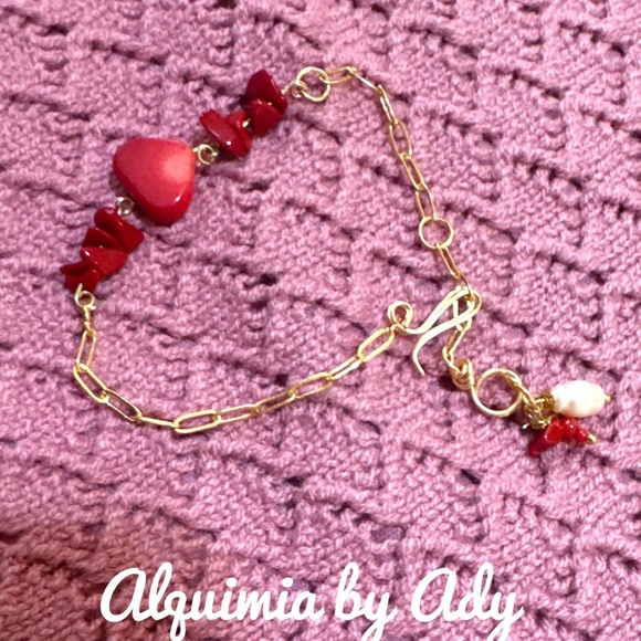 Vintage Coral and gold adjustable beaded bracelet/protection bracelet - Picture 1 of 3